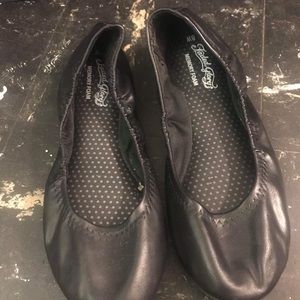 Faded glory black ballet flats